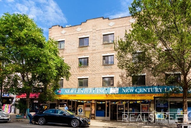 Building Photo - Stunning NEW 1 BED in PLG!