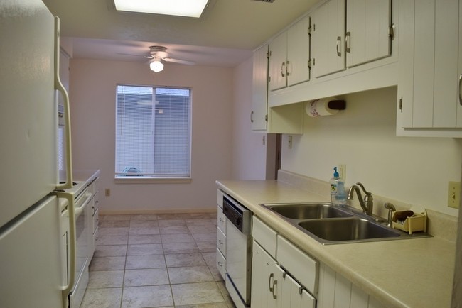 Building Photo - 2795 Blairstone Ct