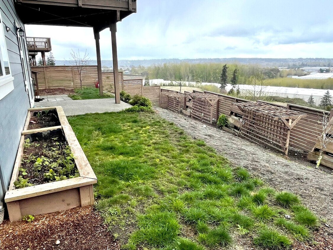 2688 81st Ave Ct E, Edgewood, WA 98371 House Rental in Edgewood, WA