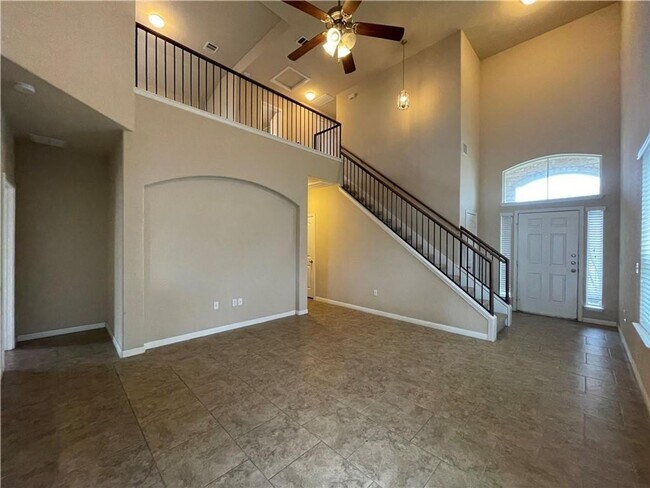 Foto del edificio - 120 Kingfisher Ln