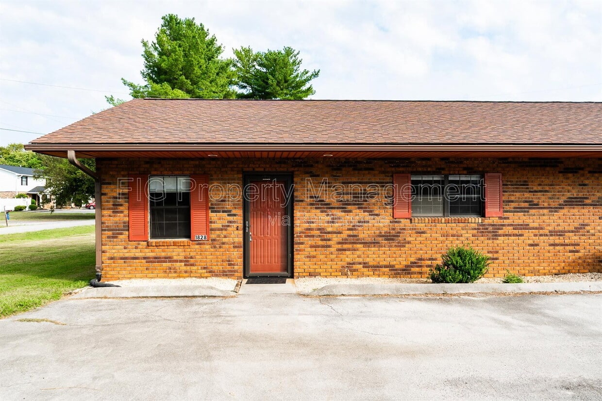 Photo - 1828 Lively Road