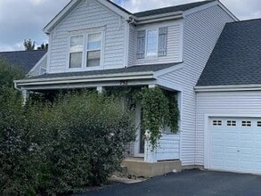 Building Photo - 752 S Parkside Dr