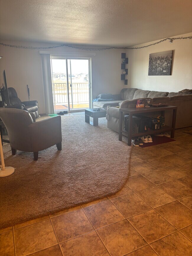 Foto del edificio - 2505 40th Ave SE