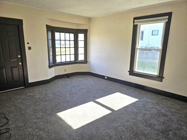 Foto del edificio - 911 Camden Ave SW