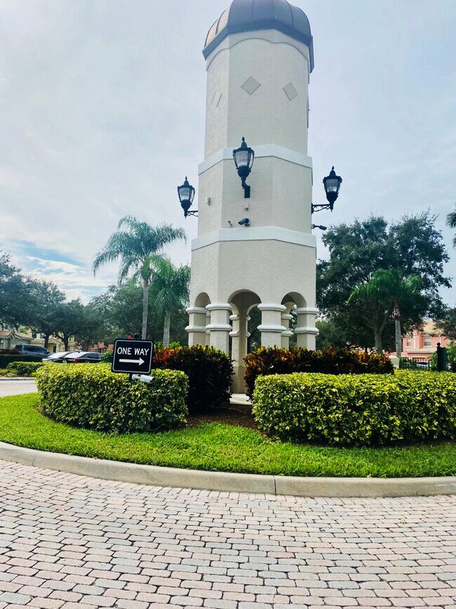Building Photo - 100 SW Peacock Blvd