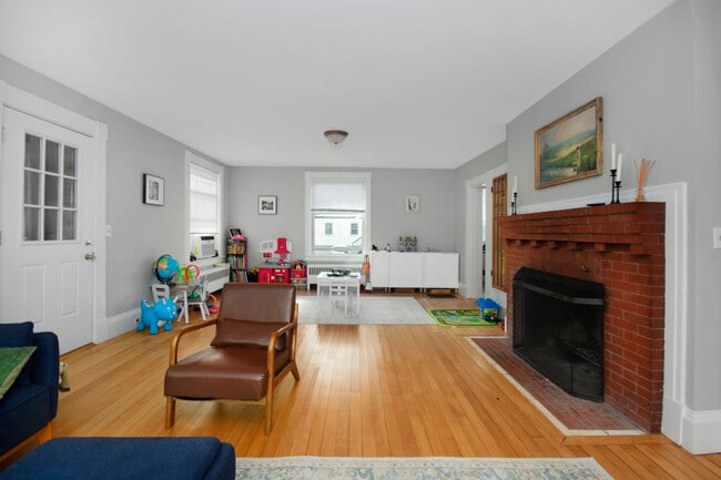 Foto del edificio - 71 New Boston Rd