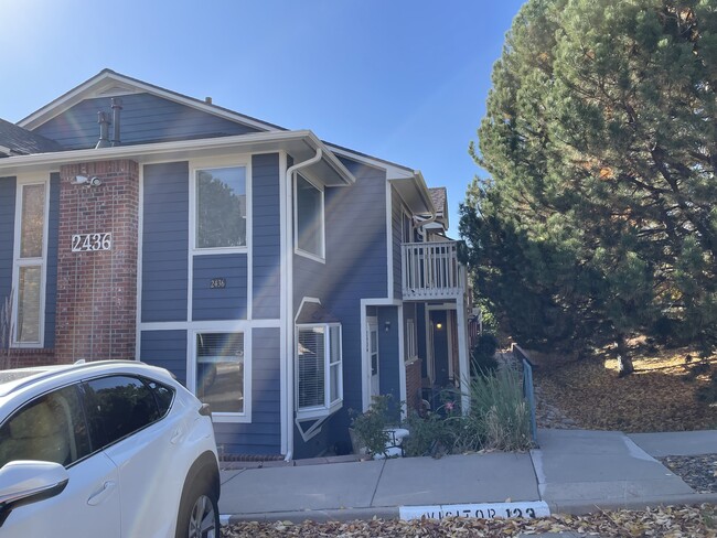 Building Photo - 2436 W 82nd Pl