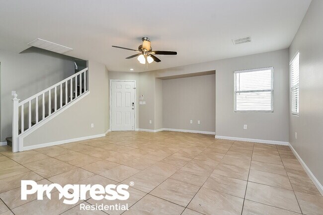 Building Photo - 10348 Faustine Ave