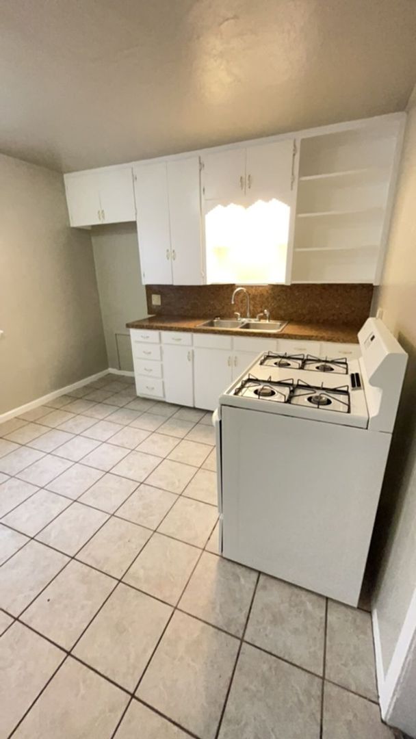 Foto del edificio - 350 E Cottonwood Ave