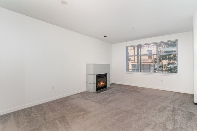 Foto del edificio - Spacious 1 Bedroom + Den in Canal Station ...