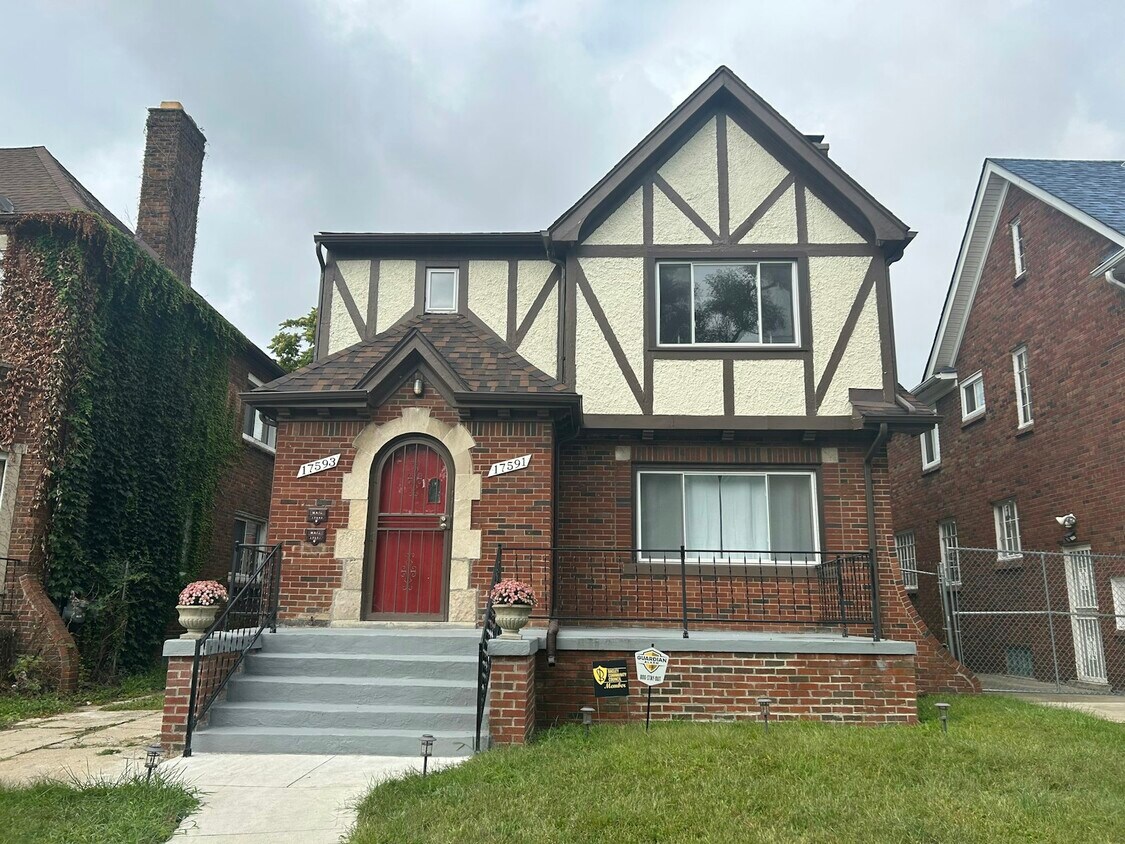 Primary Photo - 17593 Roselawn St