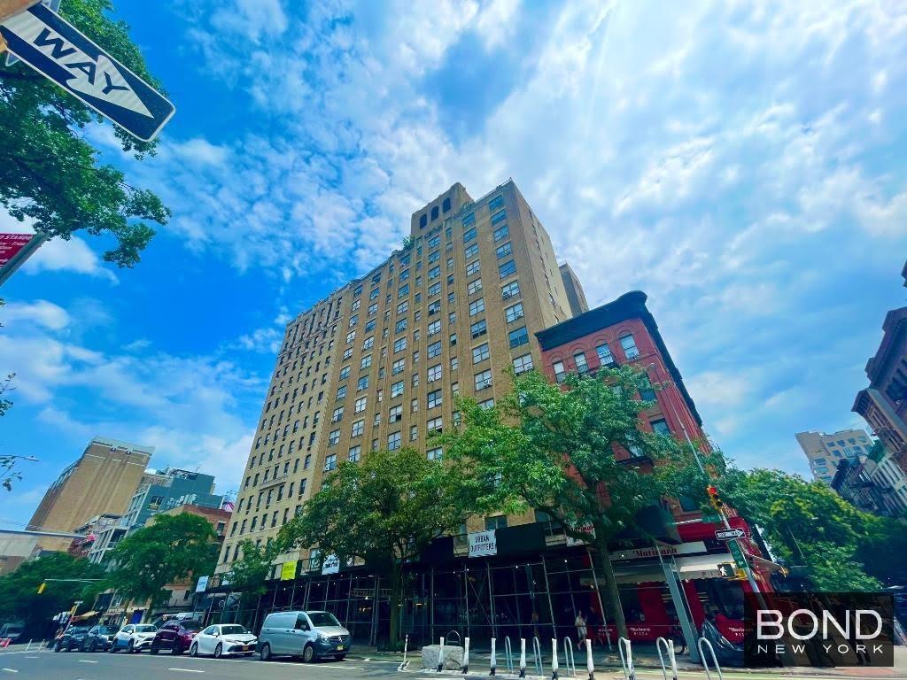 Foto principal - 166 Second Avenue
