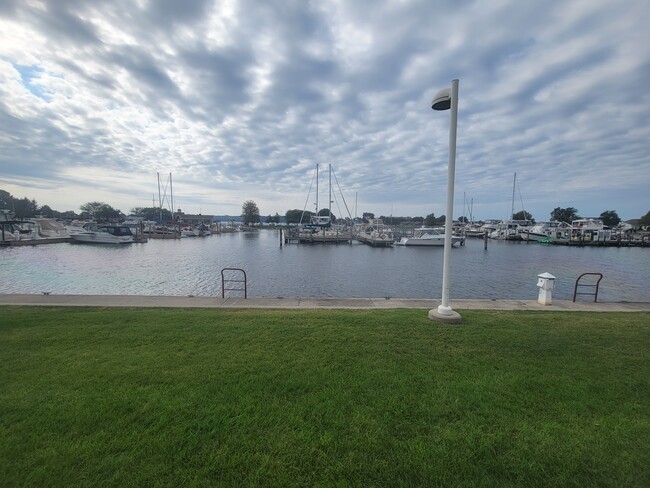 Ludington Marina - 308 N William St