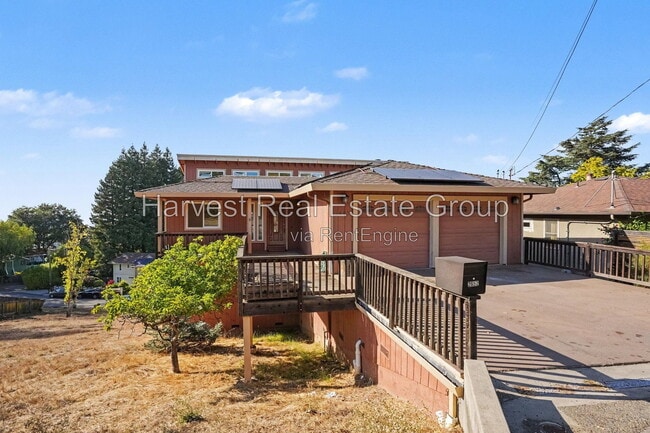 Foto del edificio - 2652 Hillcrest Ave