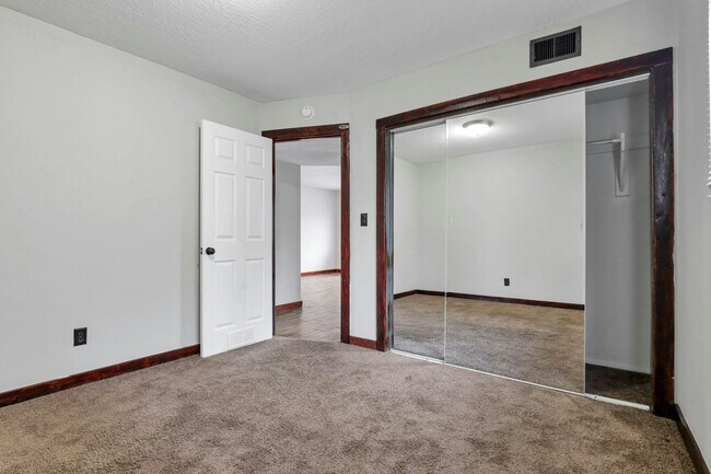 Foto del edificio - 454 E 16th Ave