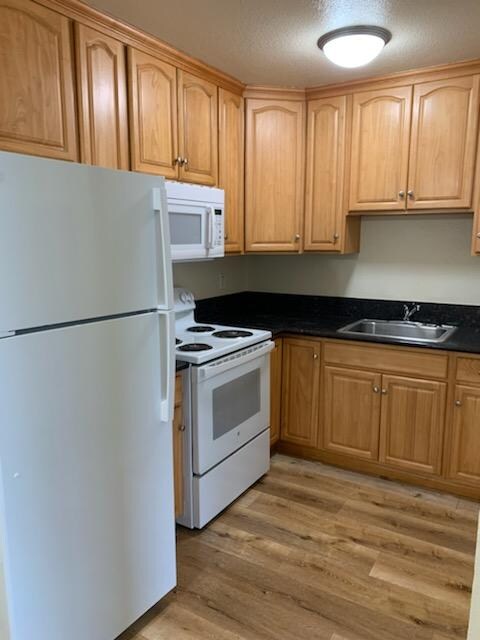Building Photo - 3906 Annadale Ln