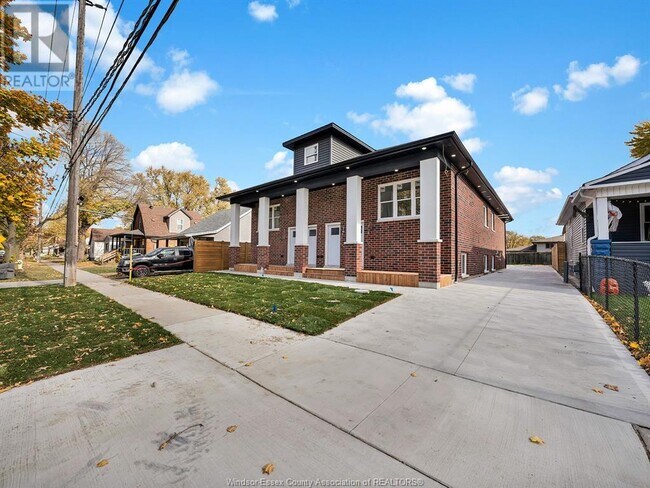 Building Photo - 3549 Peter St