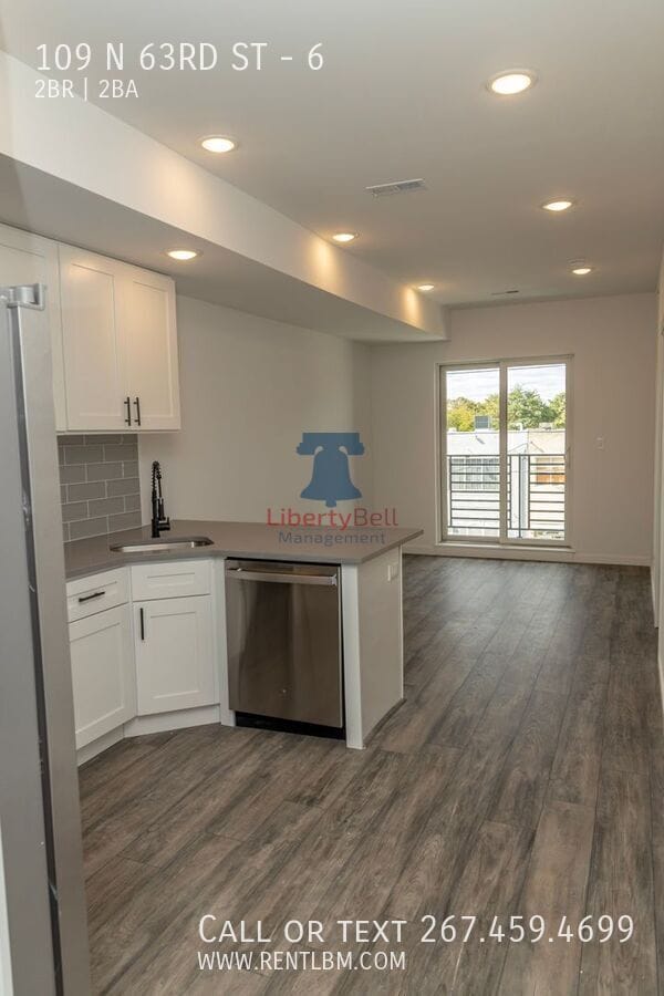 Building Photo - 109 N 63rd St