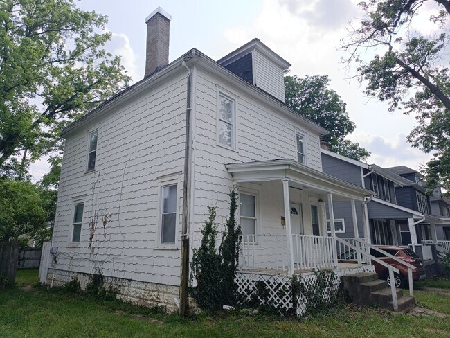 Building Photo - Charming 3BR House in Columbus