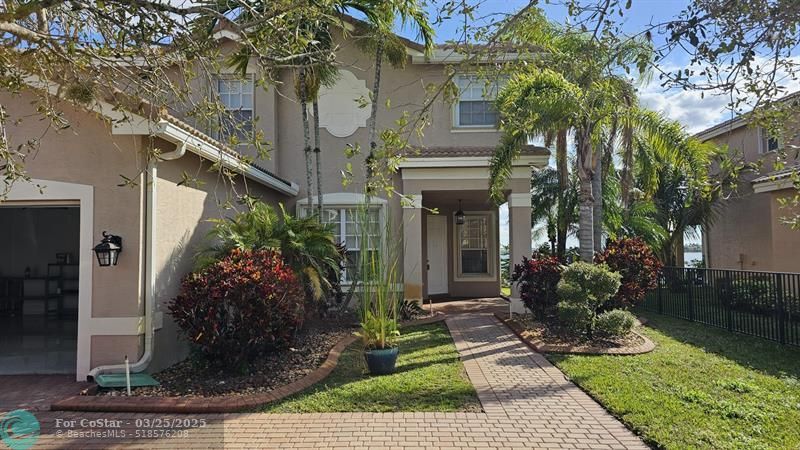 Foto principal - 17992 SW 41st St