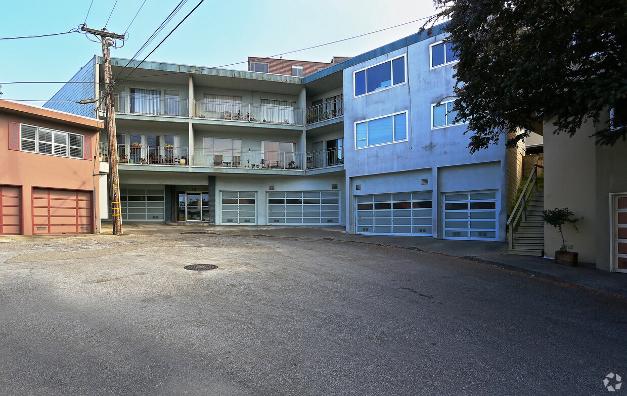 Building Photo - 40 Perego Ter