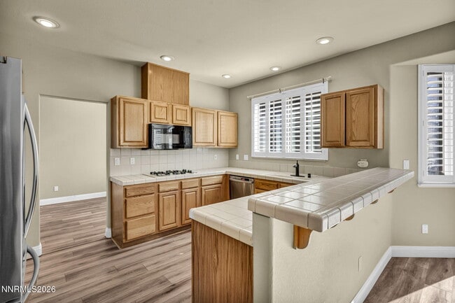 Building Photo - 6490 Brookview Cir
