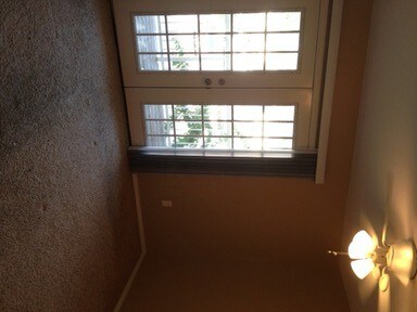 Building Photo - Great 2 Bedroom Townhouse In Niceville