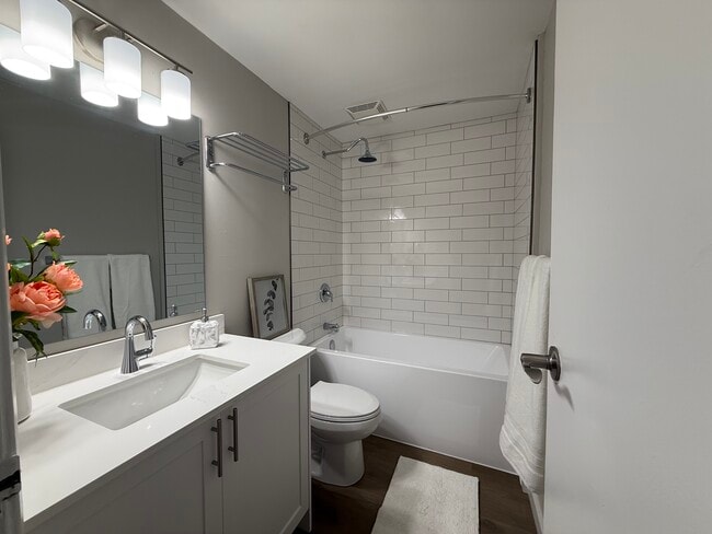 Building Photo - Oxford Place