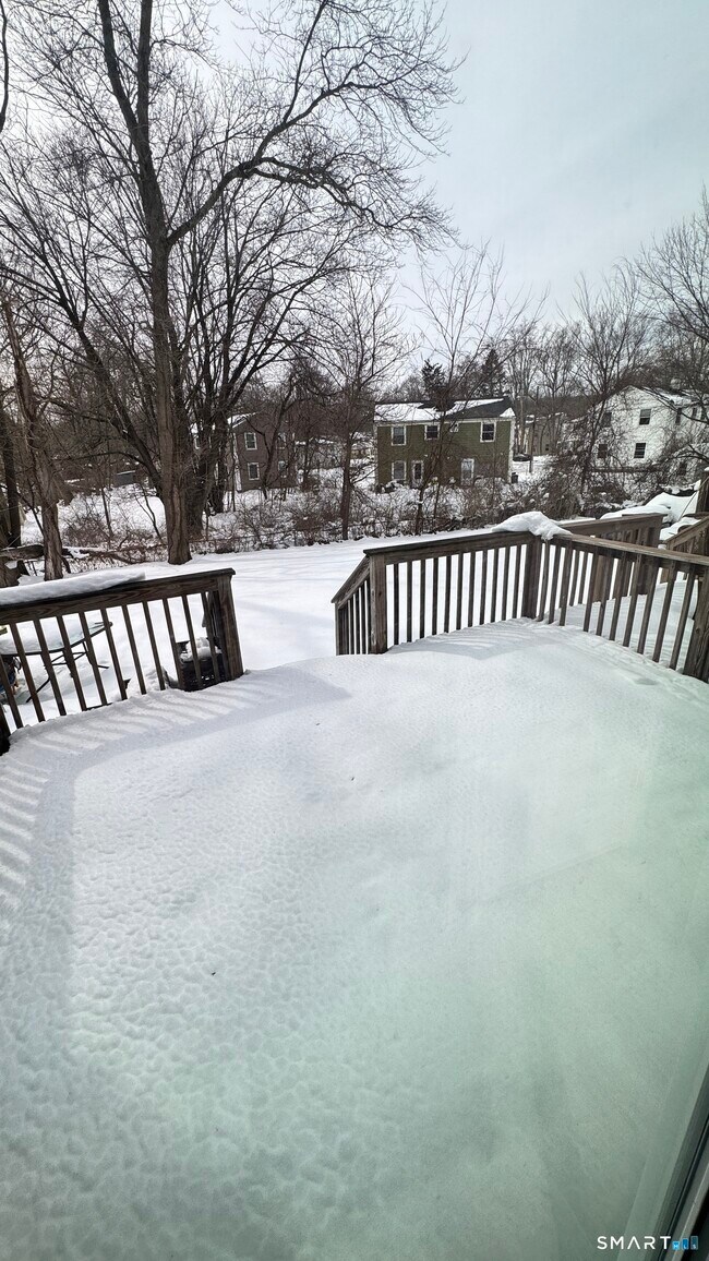 Foto del edificio - 26 Rock Creek Rd