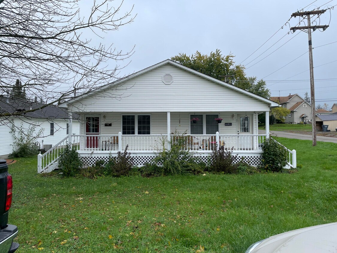 700-w-adams-st-alexandria-in-46001-townhome-rentals-in-alexandria
