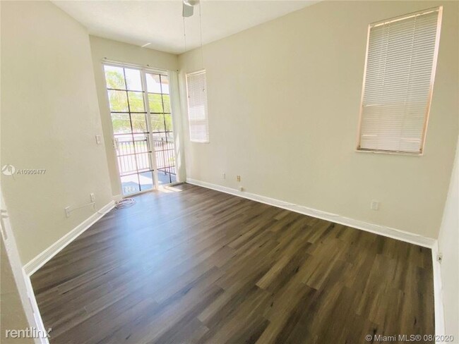 Building Photo - 8110 Royal Palm Blvd