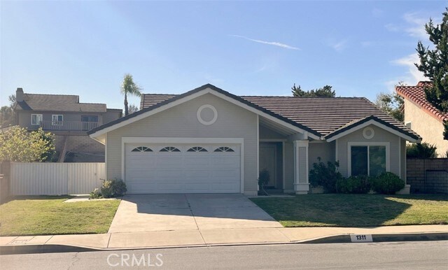 Foto principal - 1311 Longview Dr