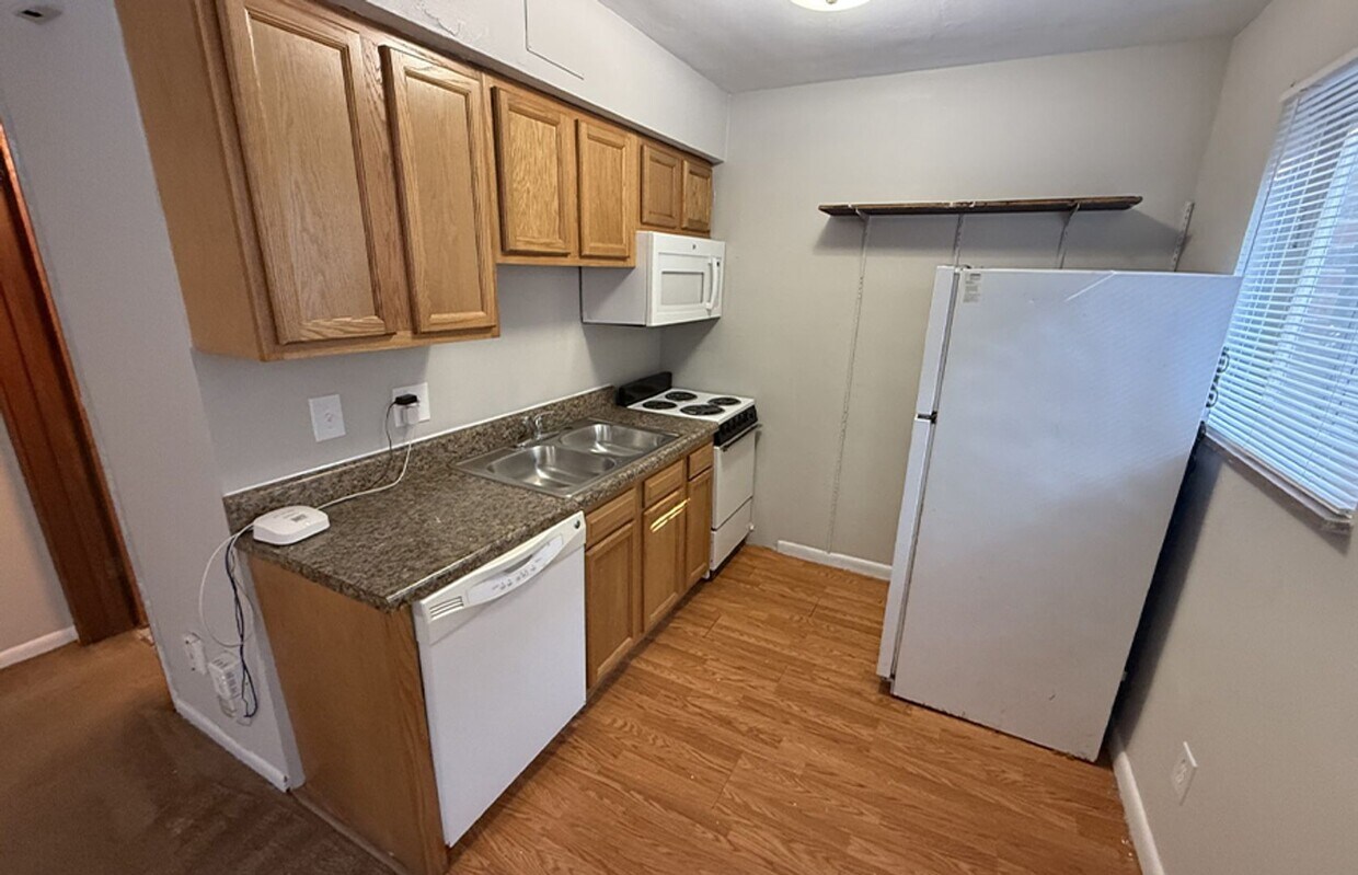 Foto principal - 362 Probasco St