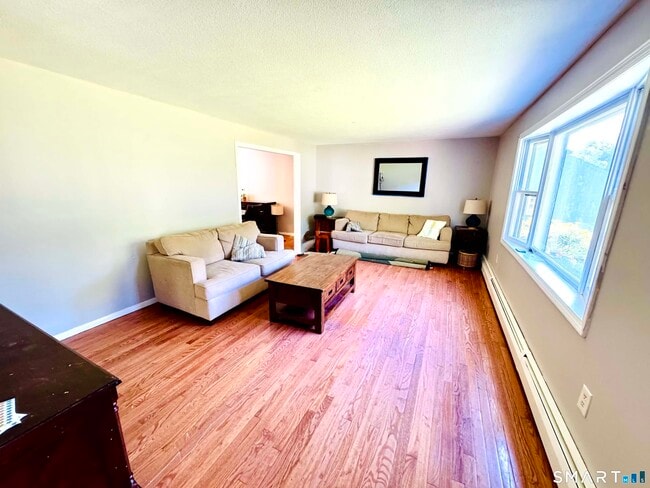 Building Photo - 31 Juniper Ln