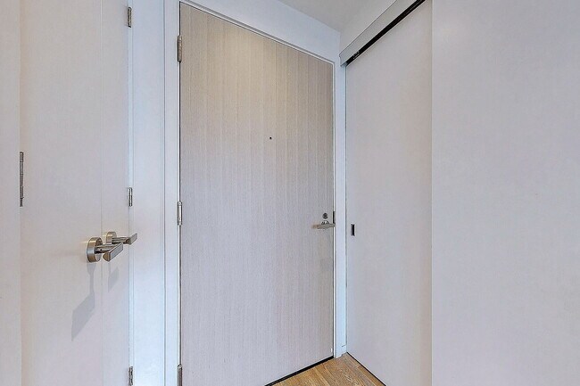 Photo du bâtiment - 5 Soudan Ave