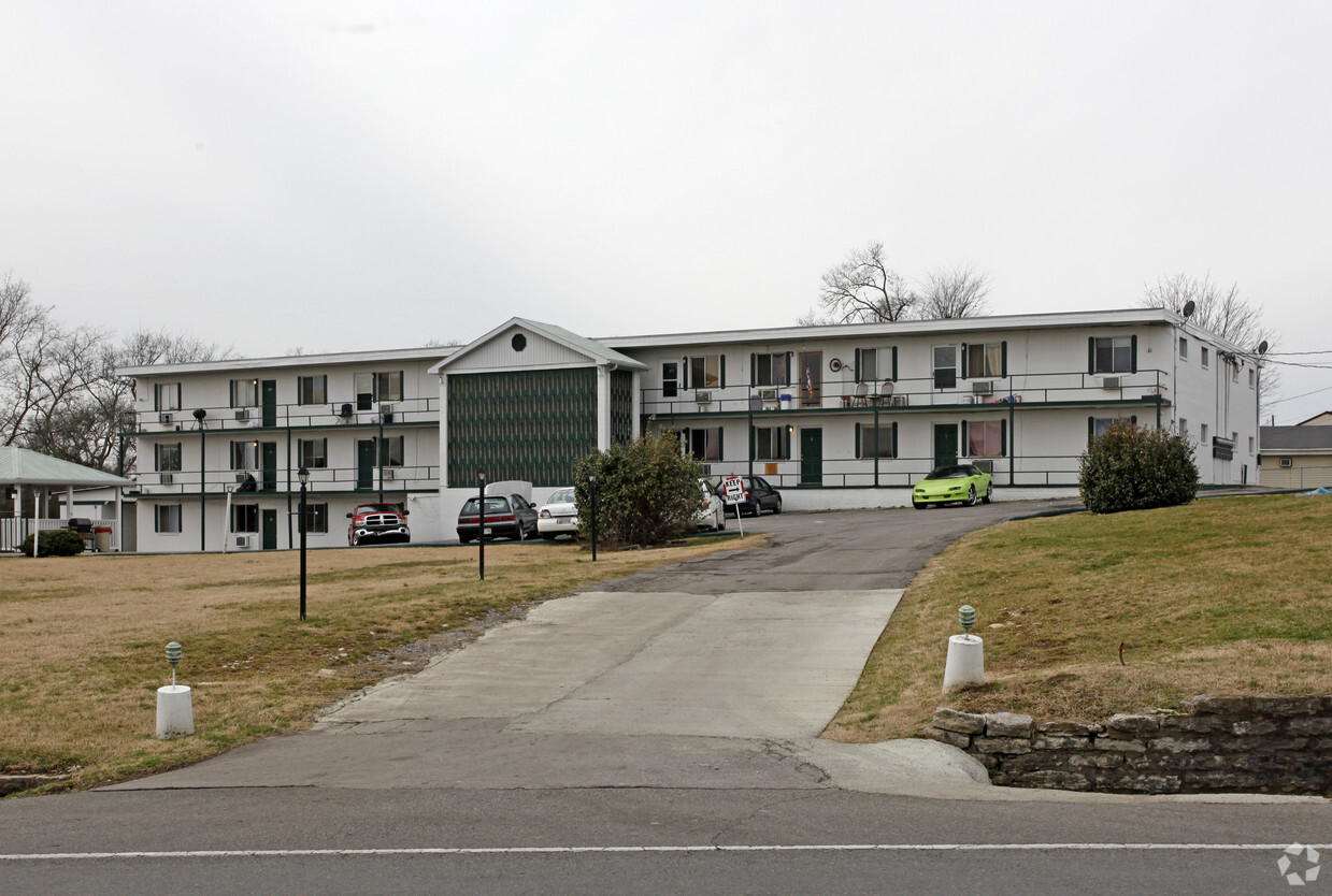 Primary Photo - Cumberland Hill Apartments