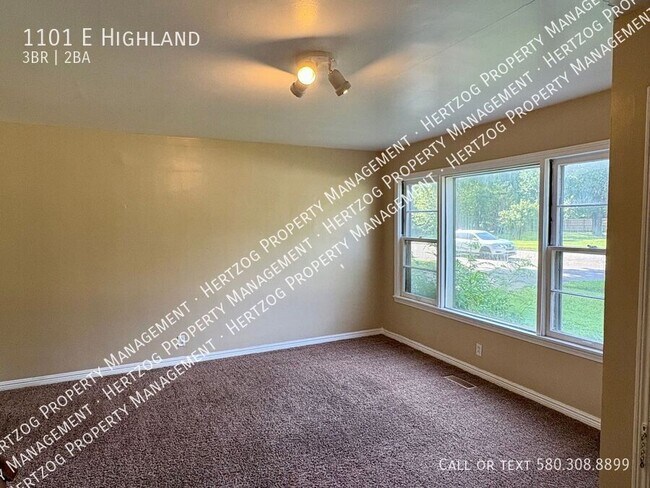 Foto del edificio - 1101 E Highland-