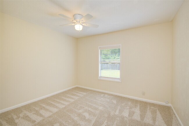 Building Photo - 804 Chickasaw Dr