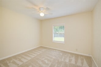 Building Photo - 804 Chickasaw Dr