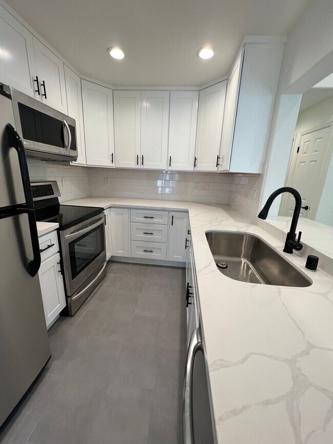 Foto del edificio - 318 Norris Canyon Terrace