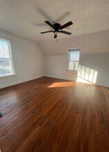 Building Photo - 209 E Maple St