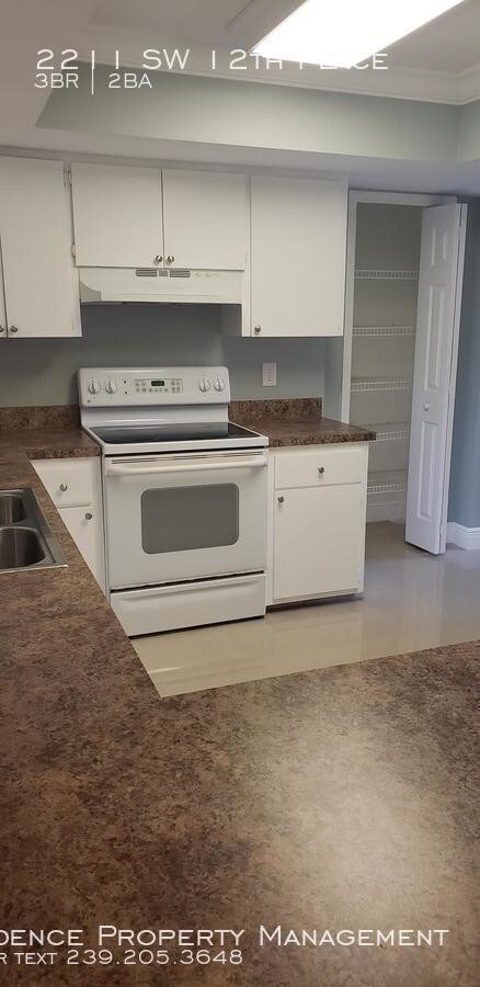 Foto del edificio - 2211 SW 12th Pl