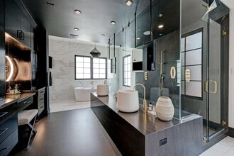 Building Photo - 2521 Westgate Dr