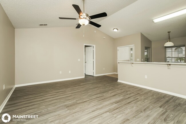 Foto del edificio - 5574 Willow Bend Trail