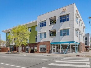 Building Photo - 506 N Mangum St
