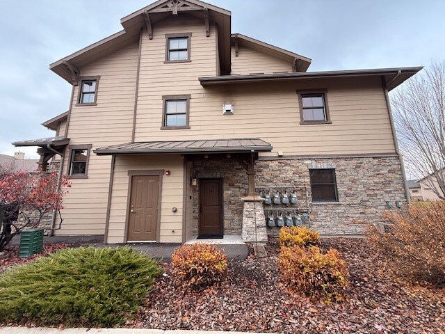 Foto principal - 6008 St Moritz Dr