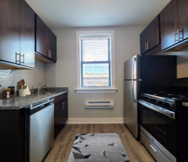 Foto del edificio - 4421 N Wolcott Ave