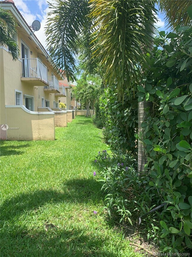 2066 NE 167th St, North Miami Beach, FL 33162 Townhouse for Rent in North Miami Beach, FL