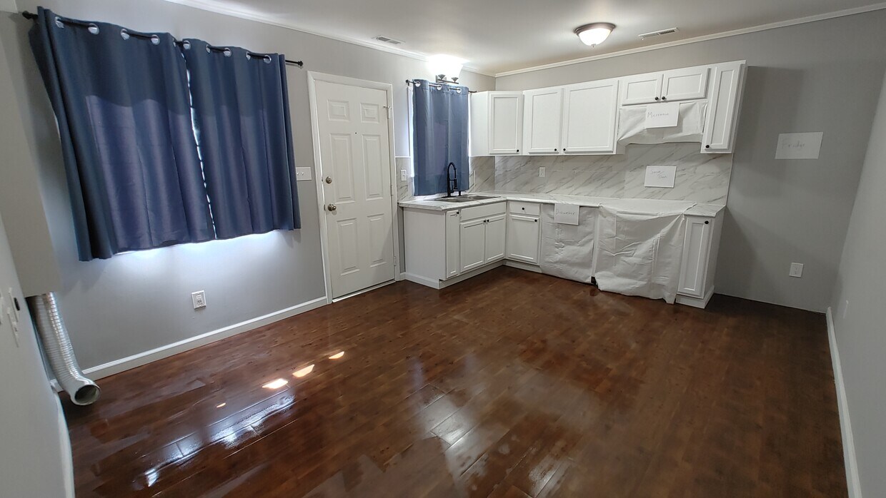 2133 Woodbine Ave Unit 2133, Fayetteville, NC 28303 Apartments in