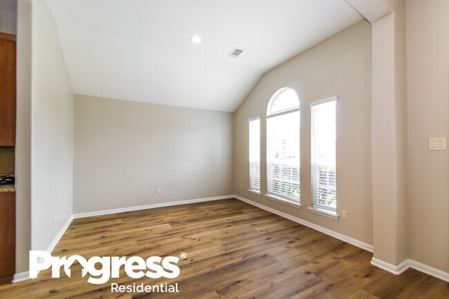 Foto del edificio - 5047 Gulf Stream Ln